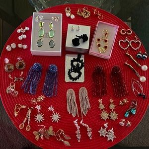 Variety of Erring’s different shapes and Color’s ❤️💛💜🖤🤍💙💚🤎🧡💗